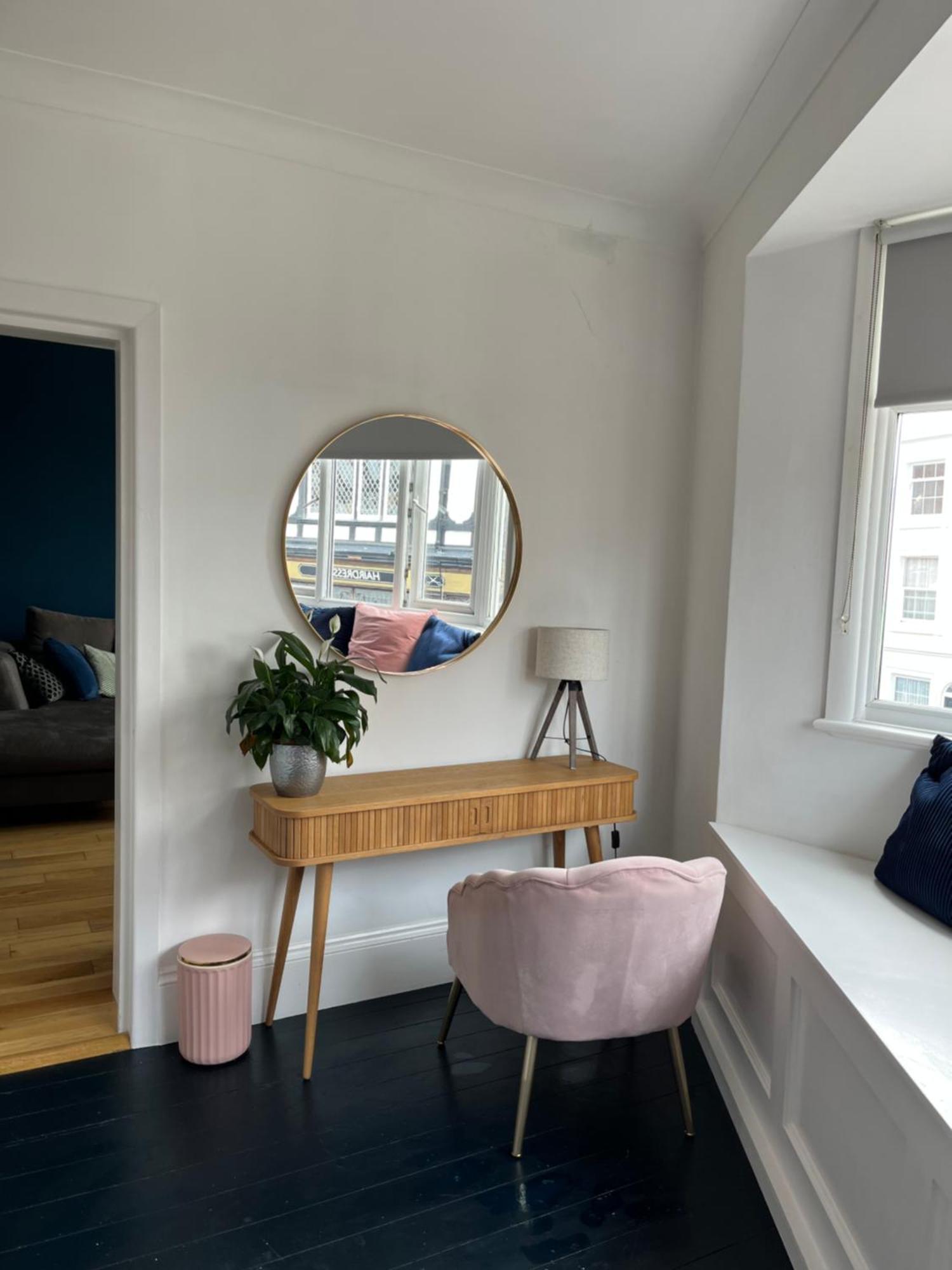 The Clock Tower Apartment - Spacious, Modern, 2 Bed Room Apartment , Southsea With Free Parking - Sleeps 4 Портцмаус Экстерьер фото